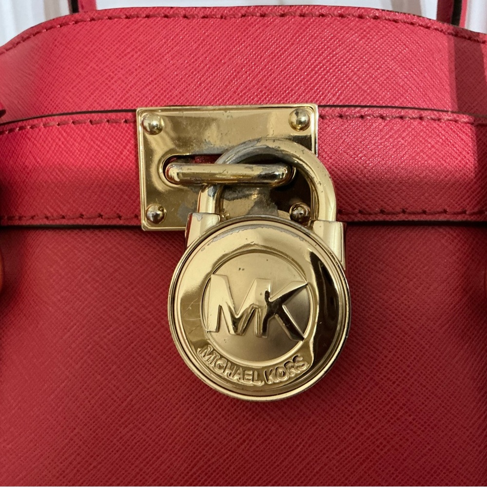 Elegant Red Michael Kors Handbag - Picture 3 of 16